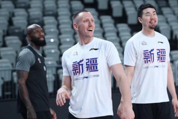 澳门六合彩开奖 克里克休假归来，继续CBA征程开启中国训练